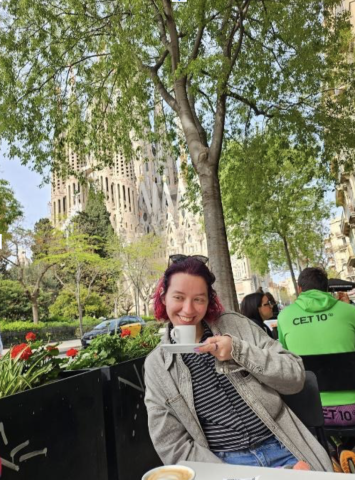 Getting coffee next to amazing Sagrada Família